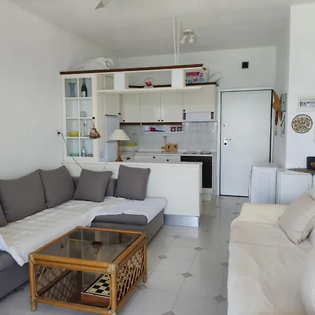 Seafront Apartment Pefkochori