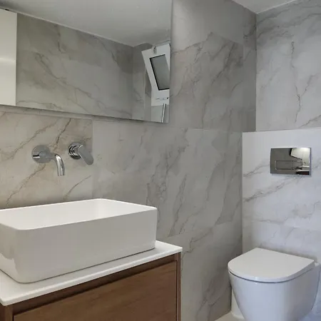 Apartament Seafront *